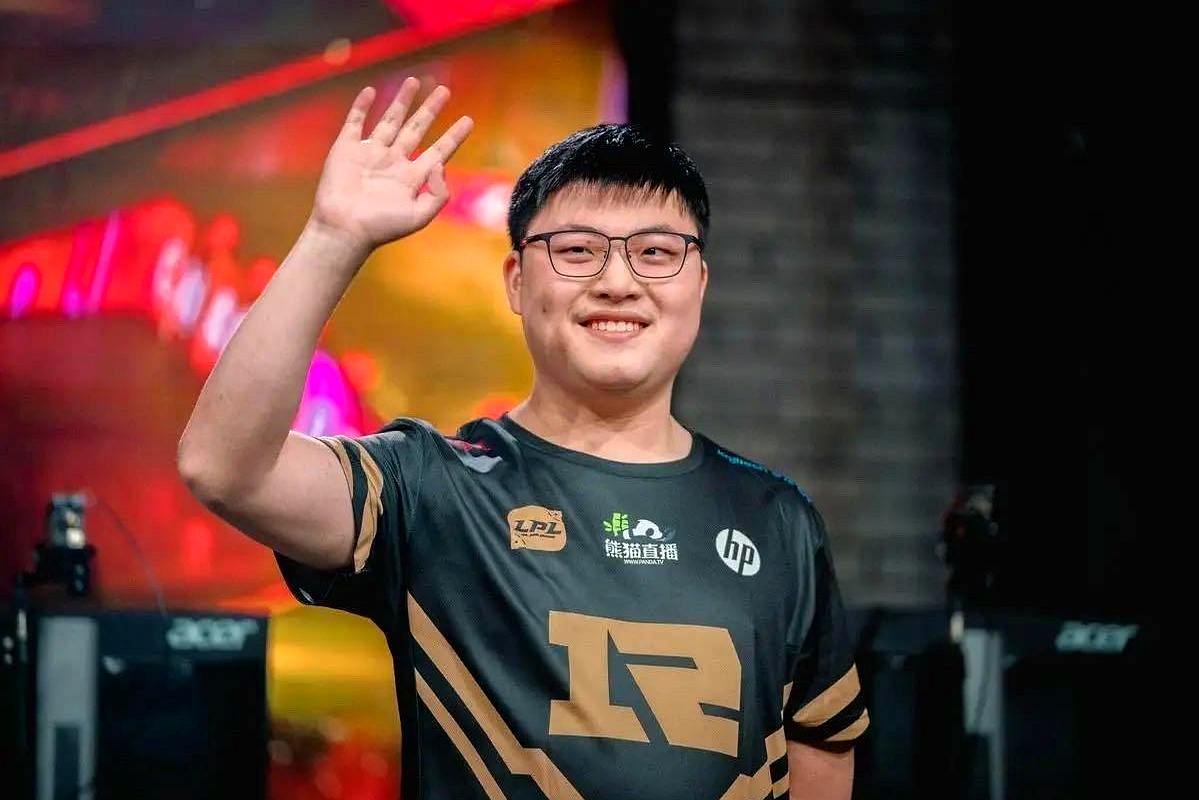 Uzi在独行侠比赛中重返赛场，刷新纪录引发热议！